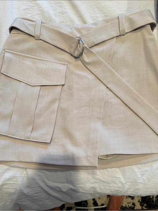 Abercrombie & Fitch Pants - Abercrombie & Fitch Beige Utility Skort with Belt
